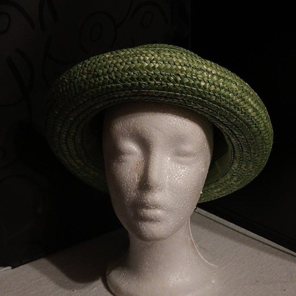 GREEN STRAW HAT - Picture 1 of 3
